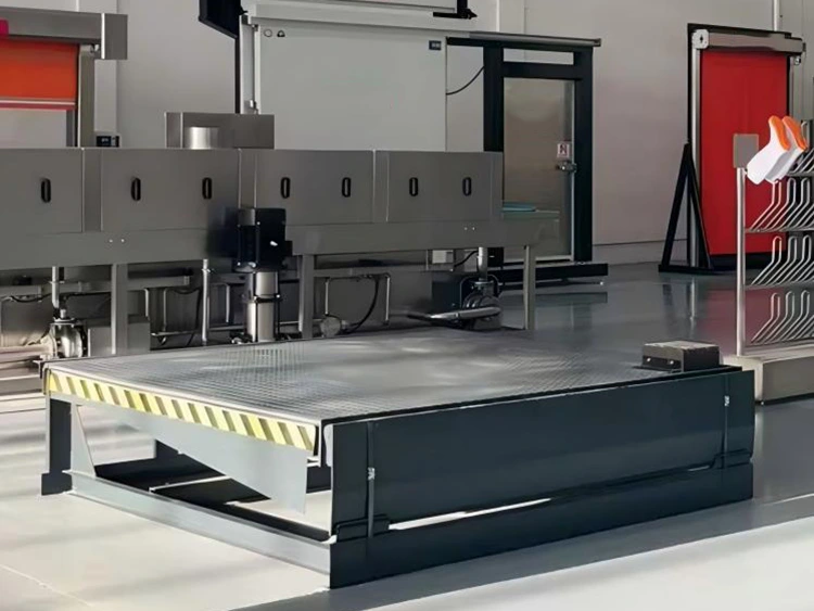 Hydrauliczna platforma przeładunkowa